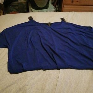 Short sleeve cold shoulder blouse xl